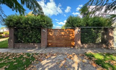 VENTA IMPORTANTE TERRENO BARRIO PARQUE LURO