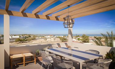 Casa de Playa en Venta  a Pasos de la Bahia La Paz B.C.S.