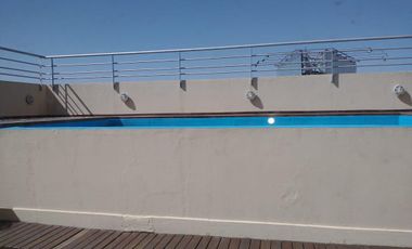 Excelente departamento en duplex de 2 amb con balcon, parrilla y pileta. Olivos
