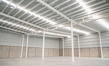 Naves Bodegas  junto al PIQ salida a SLP Chichimequillas