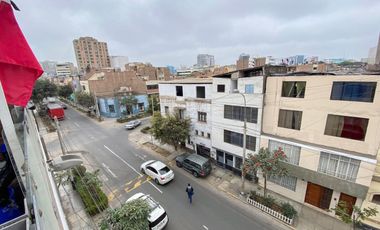 Edificio De 3 Pisos Ideal Academia, Galería, Oficinas Administrativas, Laboratorio, Almacen