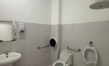 Edificio De 3 Pisos Ideal Academia, Galería, Oficinas Administrativas, Laboratorio, Almacen