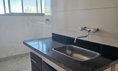 Departamento en venta - 2 Dormitorios 1 Baño - Dock Sud