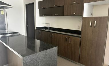 Departamento amueblado en Renta dentro del Refugio con una ubicación privilegiad