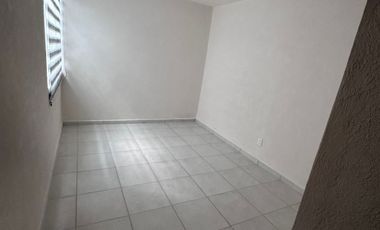 DEPARTAMENTO EN RENTA - PARQUES DE SANTA CRUZ DEL VALLE