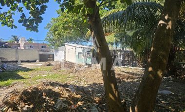 Terreno sobre Ave. Castellot