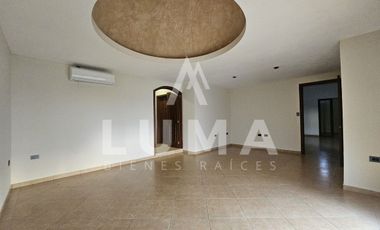 Casa en venta en privada en Colonia Miami