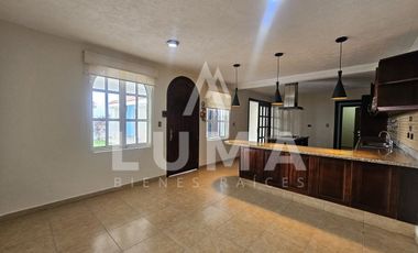 Casa en venta en privada en Colonia Miami