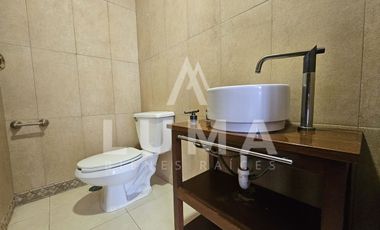 Casa en venta en privada en Colonia Miami