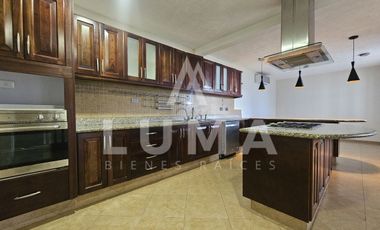 Casa en venta en privada en Colonia Miami