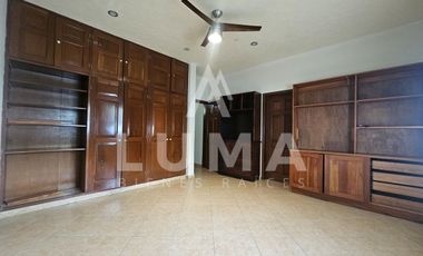 Casa en venta en privada en Colonia Miami