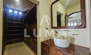 Casa en venta en privada en Colonia Miami