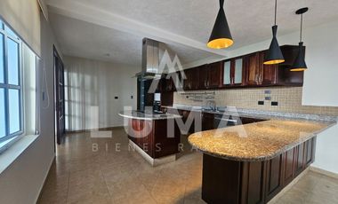 Casa en venta en privada en Colonia Miami