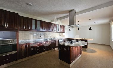 Casa en venta en privada en Colonia Miami