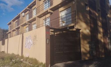 Complejo de PH en venta - 8 Dormitorios 12 Baños - Cocheras - Pilar