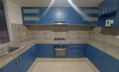 CASA EN VENTA EN FRACCIONAMIENTO LOS PINOS RECTA A CHOLULA