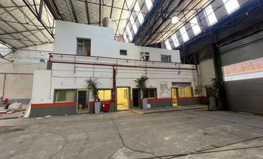 Galpón - depósito de 1500 M2. - Lomas del Mirador - Alquiler.