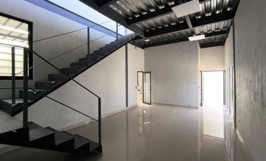 Bodega Ind. dentro de AE Park carretera Chapala Renta 931 m2 Jalisco