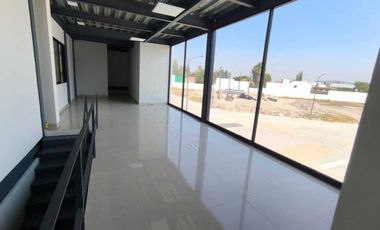 Bodega Ind. dentro de AE Park carretera Chapala Renta 931 m2 Jalisco