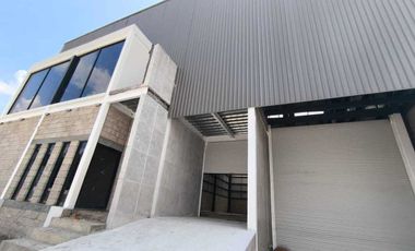 Bodega Ind. dentro de AE Park carretera Chapala Renta 931 m2 Jalisco