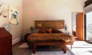 BOSQUE VERDE, Circuito Avándaro, Valle de Bravo. Casa en Condominio con Bungalow