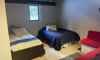 BOSQUE VERDE, Circuito Avándaro, Valle de Bravo. Casa en Condominio con Bungalow