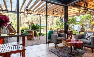 BOSQUE VERDE, Circuito Avándaro, Valle de Bravo. Casa en Condominio con Bungalow