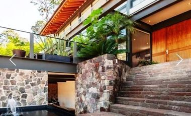 BOSQUE VERDE, Circuito Avándaro, Valle de Bravo. Casa en Condominio con Bungalow