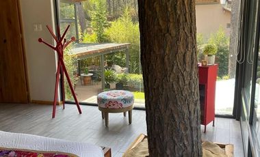 BOSQUE VERDE, Circuito Avándaro, Valle de Bravo. Casa en Condominio con Bungalow