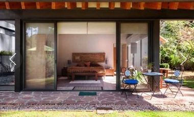 BOSQUE VERDE, Circuito Avándaro, Valle de Bravo. Casa en Condominio con Bungalow