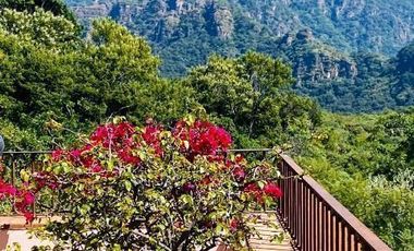 CASA QUETZAL, TEPOZTLÁN, Impresionante Casa Estilo Colonial Moderno.
