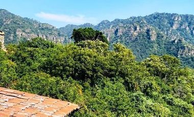 CASA QUETZAL, TEPOZTLÁN, Impresionante Casa Estilo Colonial Moderno.