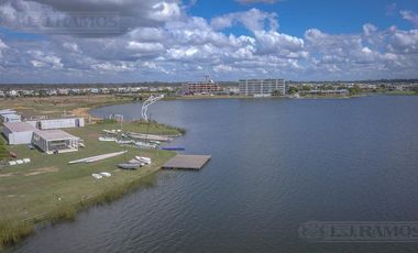 Terreno al lago, BARRIO AMARRAS, Puertos / Escobar