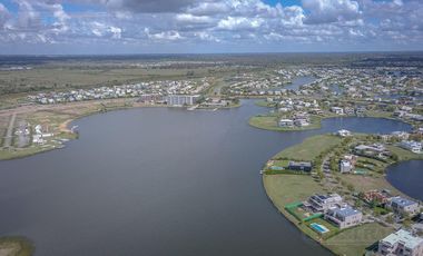 Terreno al lago, BARRIO AMARRAS, Puertos / Escobar