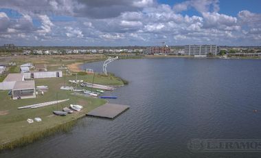 Terreno al lago, BARRIO AMARRAS, Puertos / Escobar