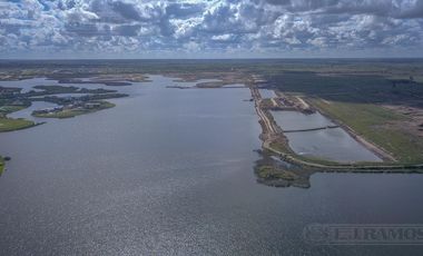 Terreno al lago, BARRIO AMARRAS, Puertos / Escobar