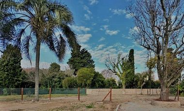 Terreno en  Venta dentro de Barrio Cerrado de 3 Lotes en San Isidro