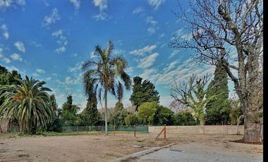 Terreno en  Venta dentro de Barrio Cerrado de 3 Lotes en San Isidro