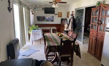 Venta Casa 3 Dormitorios - Fernández Oro - Barrio Piedras Blancas