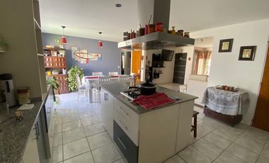 Venta Casa 3 Dormitorios - Fernández Oro - Barrio Piedras Blancas