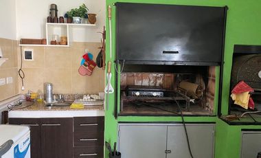 Venta Casa 3 Dormitorios - Fernández Oro - Barrio Piedras Blancas
