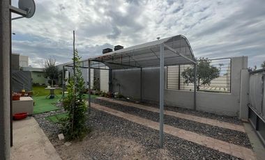Venta Casa 3 Dormitorios - Fernández Oro - Barrio Piedras Blancas