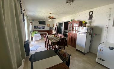 Venta Casa 3 Dormitorios - Fernández Oro - Barrio Piedras Blancas