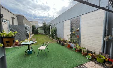 Venta Casa 3 Dormitorios - Fernández Oro - Barrio Piedras Blancas