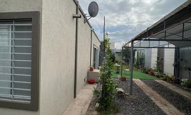 Venta Casa 3 Dormitorios - Fernández Oro - Barrio Piedras Blancas