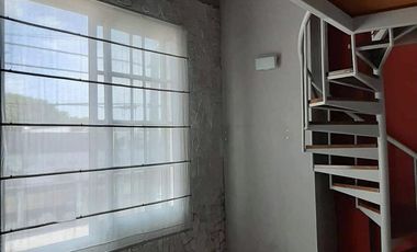 Semipiso en Duplex sobre la Avda, a mts del FCGR y de Escalada Centro