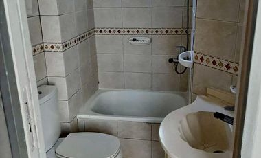 Semipiso en Duplex sobre la Avda, a mts del FCGR y de Escalada Centro
