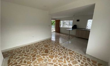 Se arrienda apartamento en Urb. El Río, Santa Marta