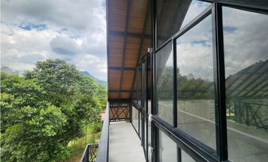 Se vende casa de lujo en parcelación cerca a Pereira 🔥