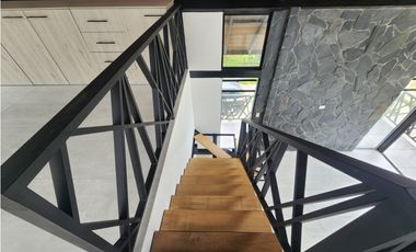 Se vende casa de lujo en parcelación cerca a Pereira 🔥